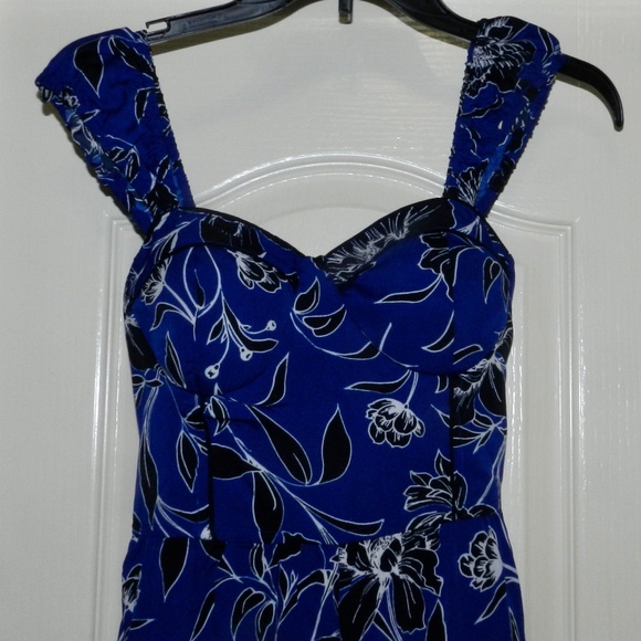 Land of The Free Floral Jumpsuit - Picture 3 of 8